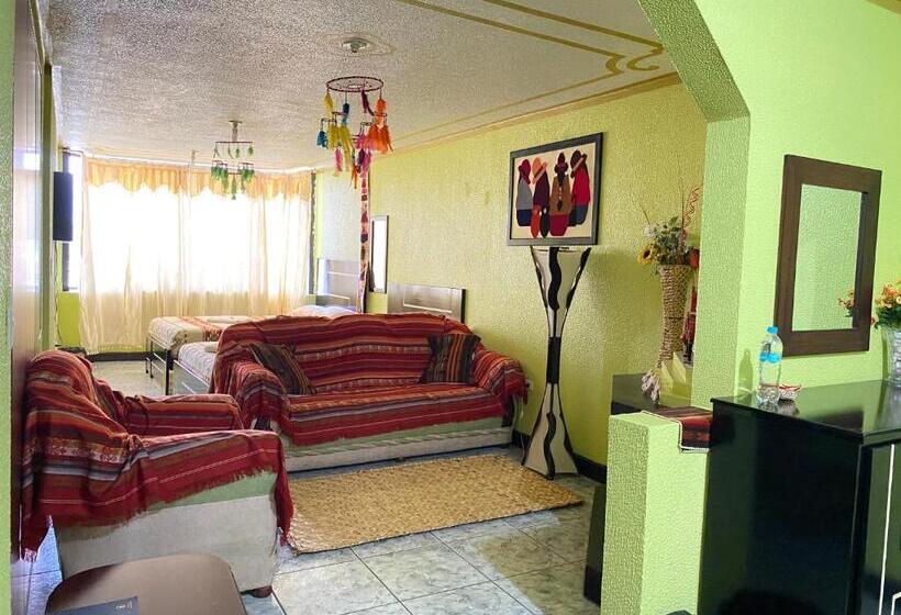 패밀리 스위트, Hostal Y Complejo Recreacional La Playita De Monse