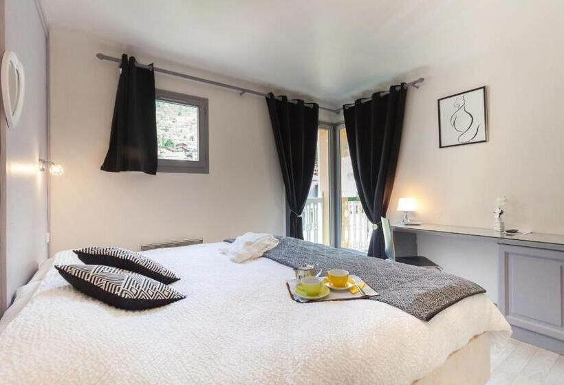 اتاق استاندارد با بالکن, Hôtel Le Belvédère