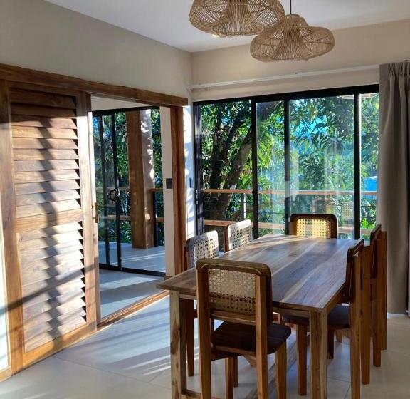 ویلای لوکس 1 خوابه, Ohana Villas