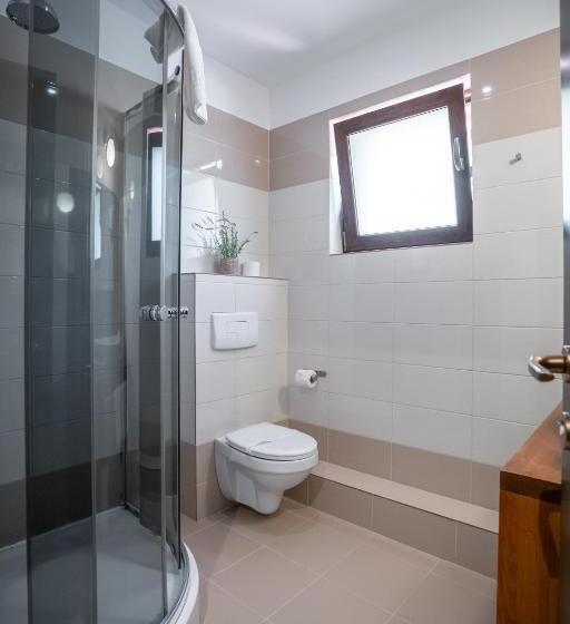 اتاق استاندارد, Opus Villa