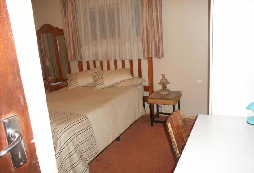 اتاق استاندارد, Pilot Inn Accommodation
