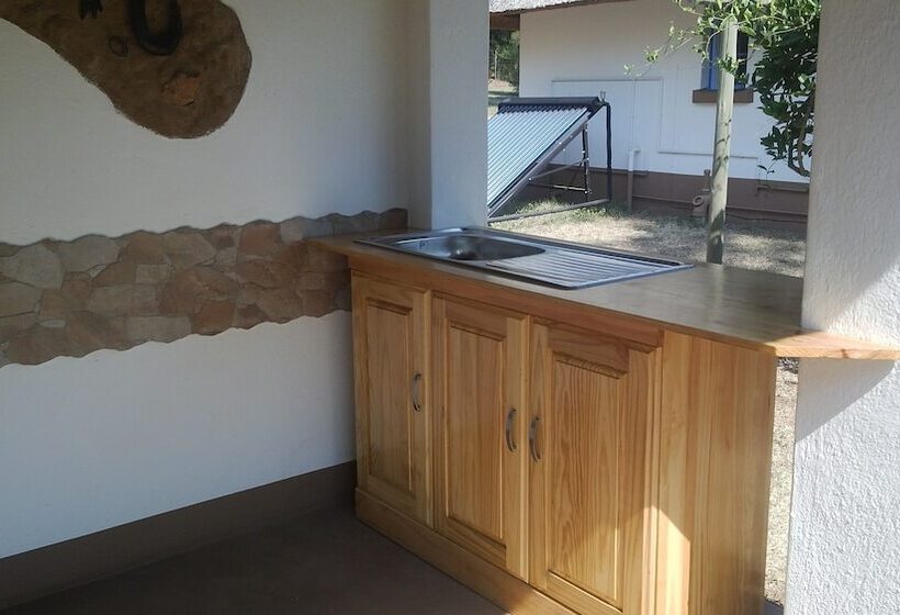 بنگله خانوادگی, Thokozani Lodge