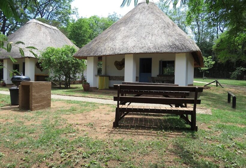 بنگله خانوادگی, Thokozani Lodge