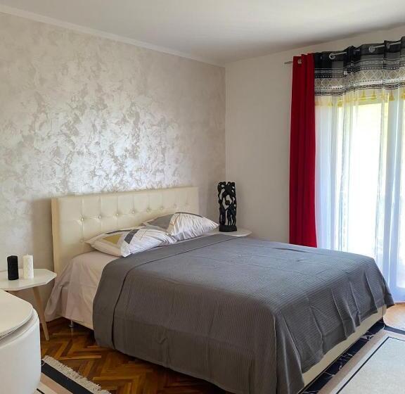 آپارتمان 1 خوابه با تراس, Guest House Cvoro