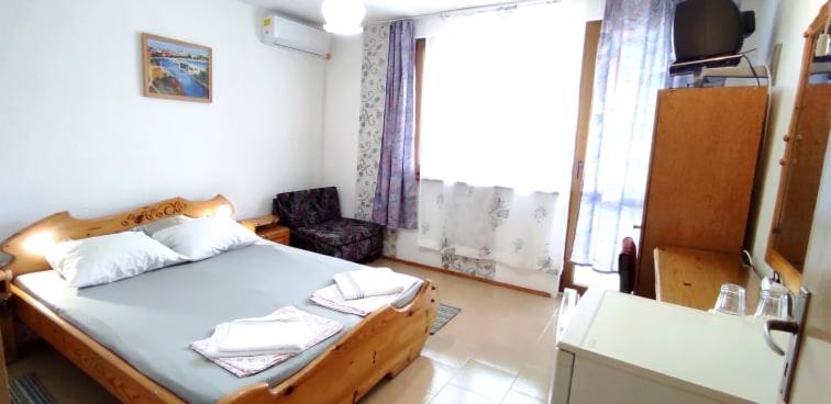 Номер Deluxe с Балконом, Guest House Orfey
