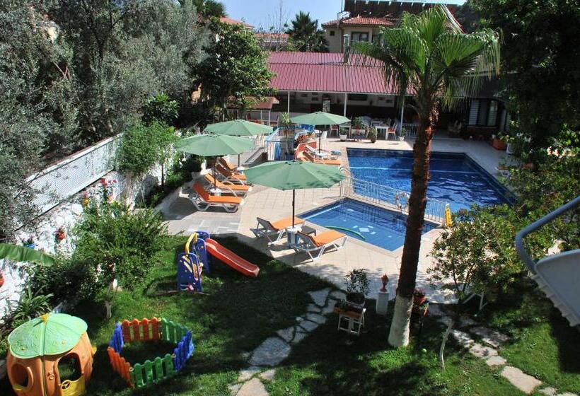 اتاق استاندارد با چشم‌انداز استخر, Tokgoz Butik Hotel&apartment