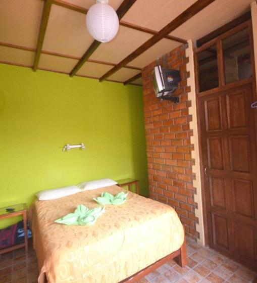 اتاق استاندارد یک نفره, Hostal Naylamp