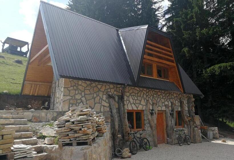 آپارتمان 1 خوابه با تراس, Guesthouse Planinarski Dom Neviđen'o