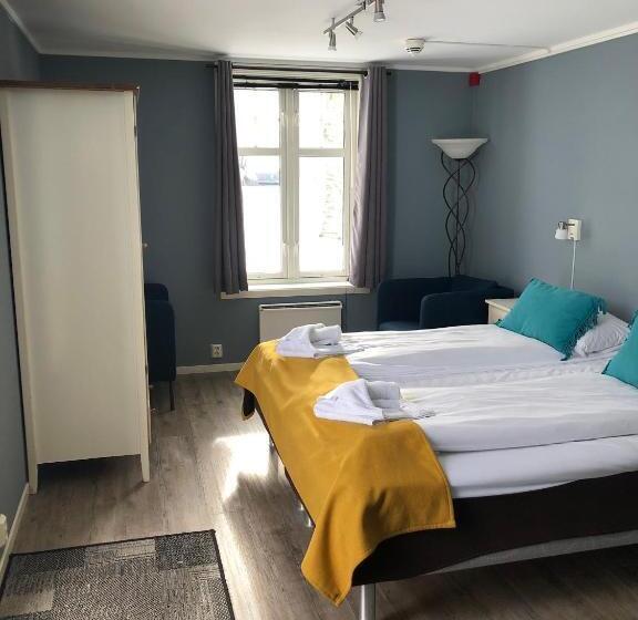 Студио Базик, Villa Svolvær