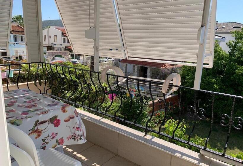 آپارتمان 1 خوابه با بالکن, Cizmeci Apart