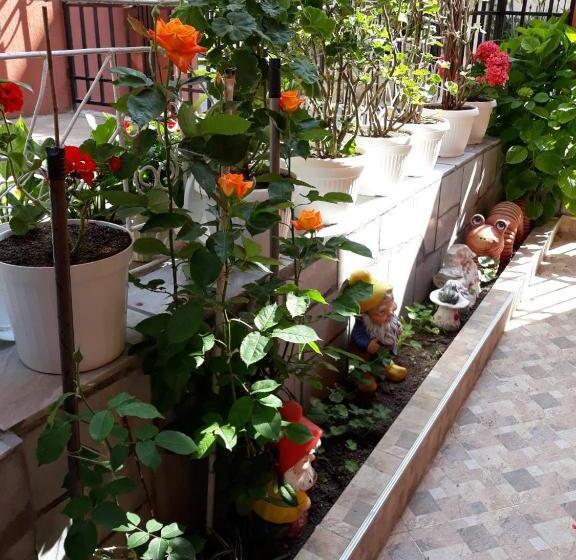 Трехместный Номер Классика, Guest House Yanina