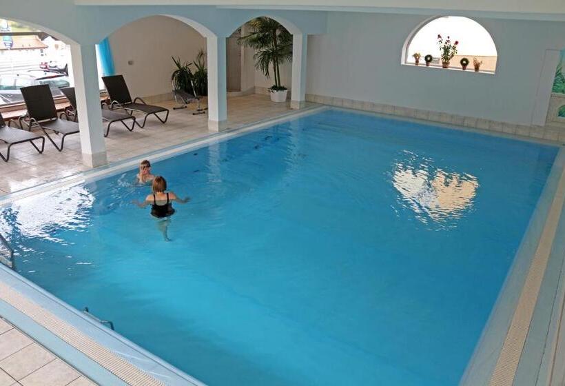 Семейный Номер, Ibex Hostel