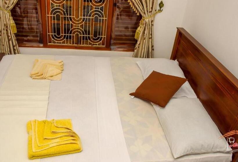 Номер Стандарт Трехместный, Gamagedara Resort