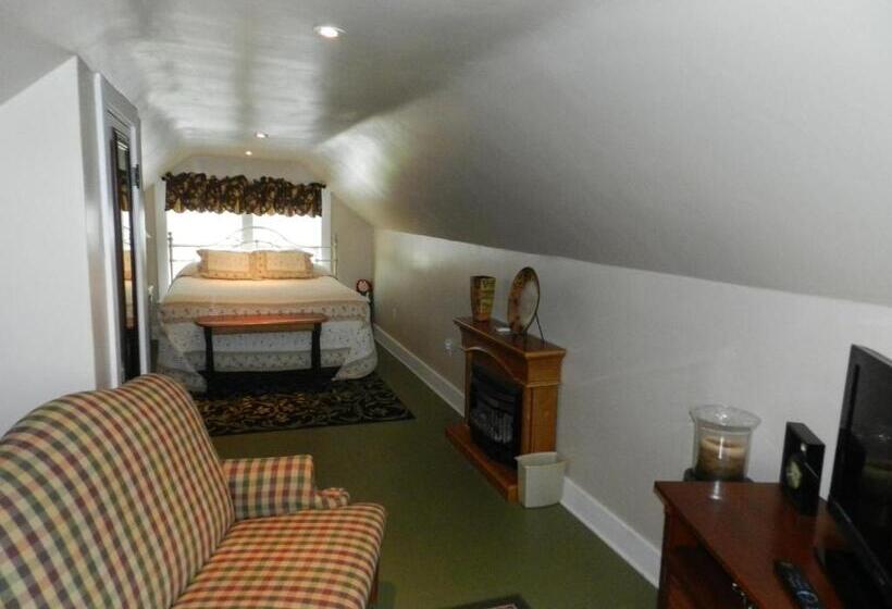 Дом 2 Спальни, Helming Guest House