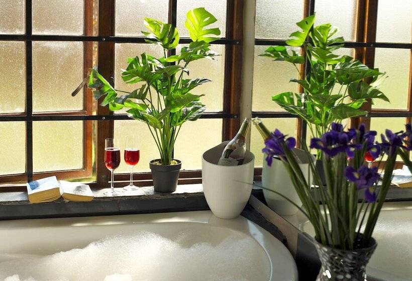 Люкс Семейный 2 Спальни, Boord Guest House