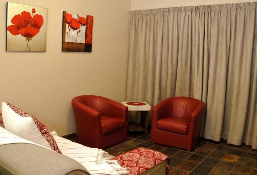 Семейный Номер Вид на Сад, Country Park Guest House   Muldersdrift