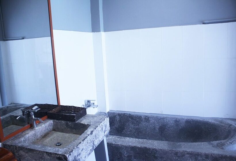 اتاق استاندارد با چشم‌انداز استخر, Ramchang Guesthouse