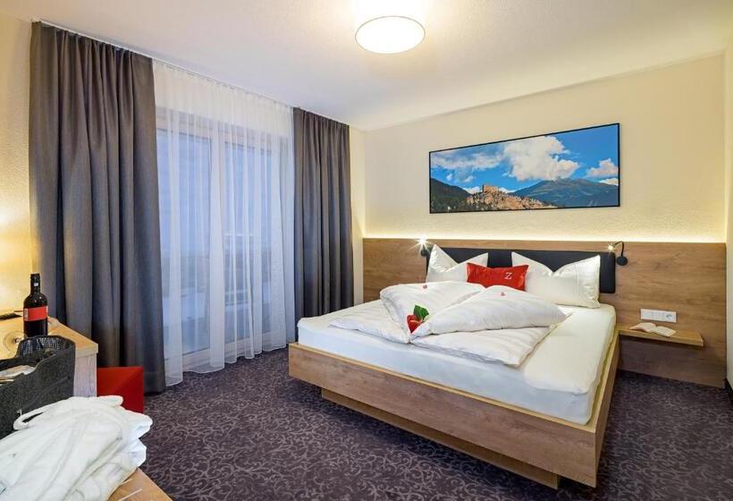 Апартаменты 2 Спальни, Apart Zwingerhof