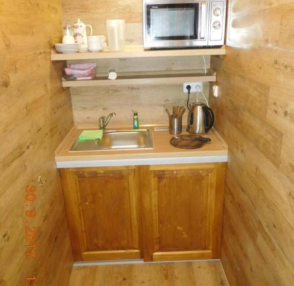 آپارتمان 3 خوابه, Pension H