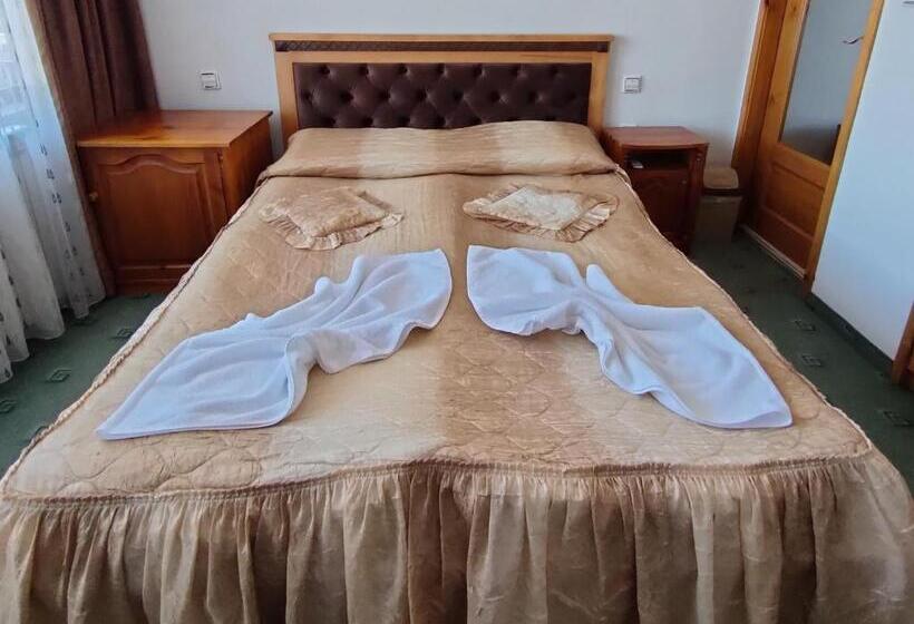 Номер Стандарт с Балконом, Guest Rooms Grachenovi