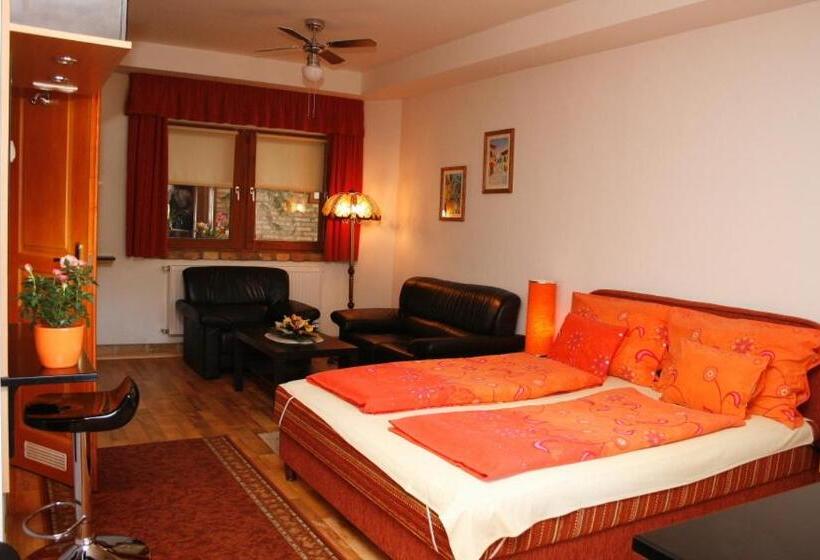 Полулюкс, Motel 60