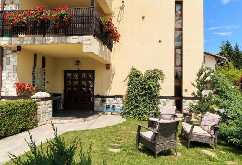 ویلای 1 خوابه, The Ghetto