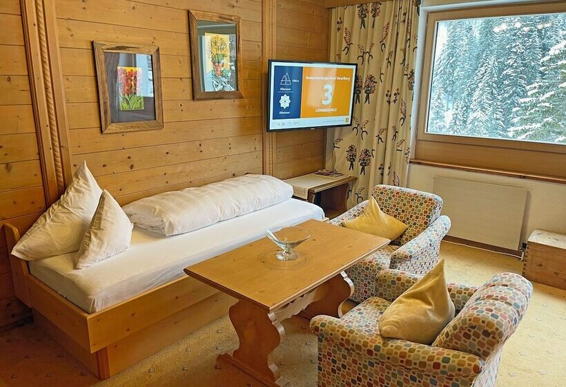 Трехместный Номер Deluxe, Alkira