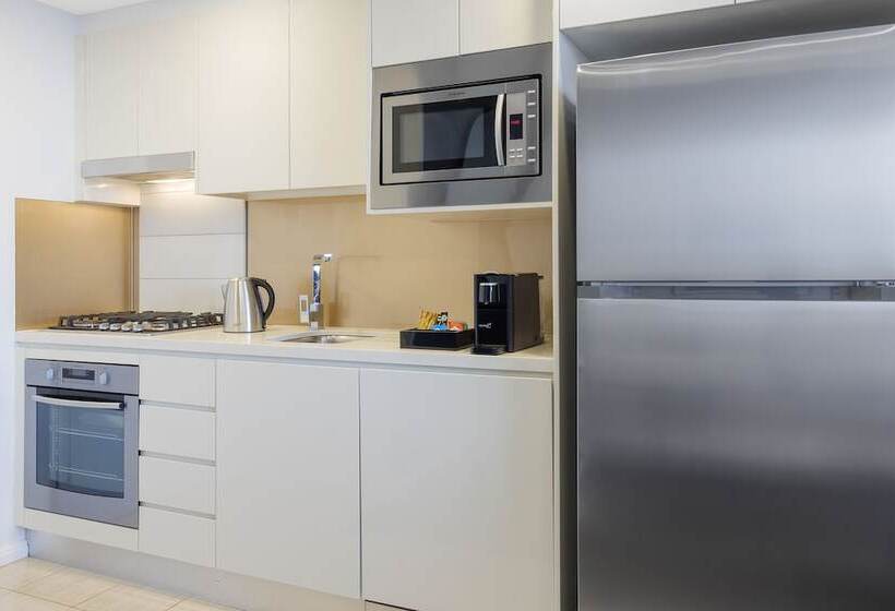 استودیوی استاندارد, Meriton Suites Zetland