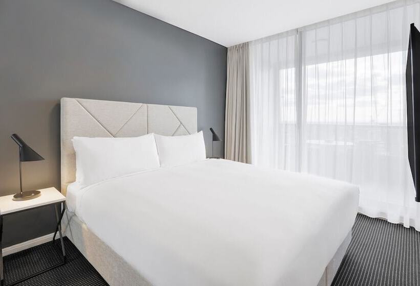 سوییت, Meriton Suites Zetland