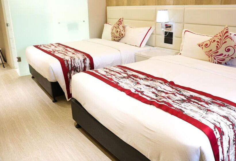 اتاق خانوادگی, Red Hotel Cubao, Quezon City