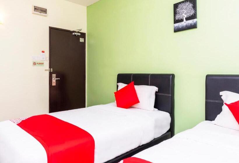 Номер Deluxe, Muar City