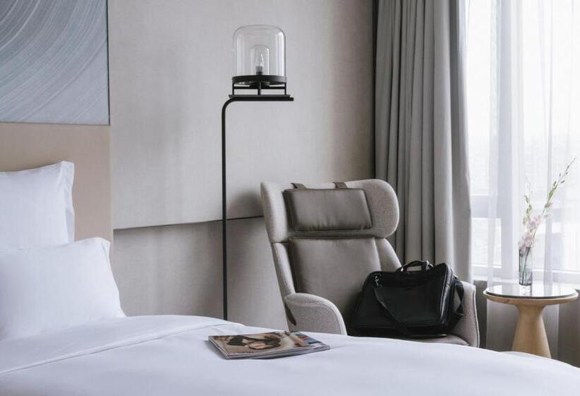 اتاق دلوکس با تخت کینگ و چشم‌انداز شهر, Pullman Shanghai Qingpu Excellence