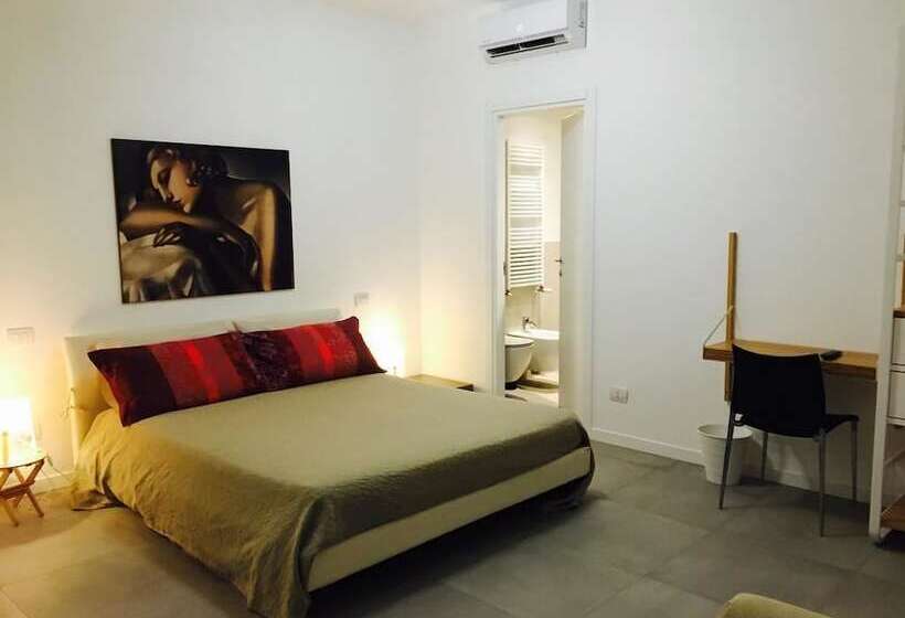 اتاق لوکس سه تخته, Room Center Station 2
