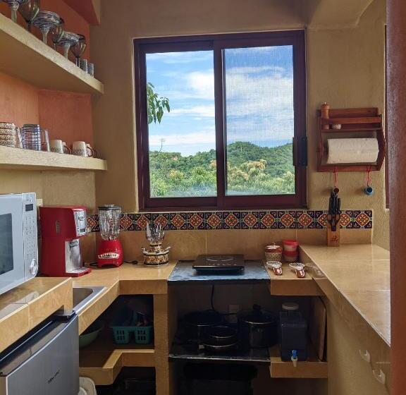 キングサイズベッドのスタンダードルーム, Casa Arcoiris Zihuatanejo B&b