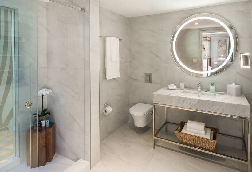 Quarto Estandar Cama Casal, Lennox Miami Beach