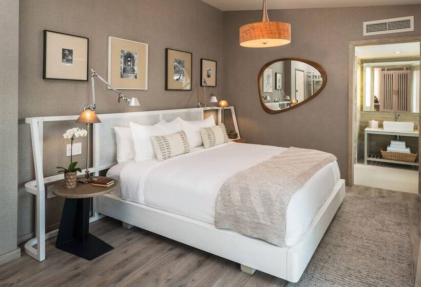 Quarto Superior, Lennox Miami Beach