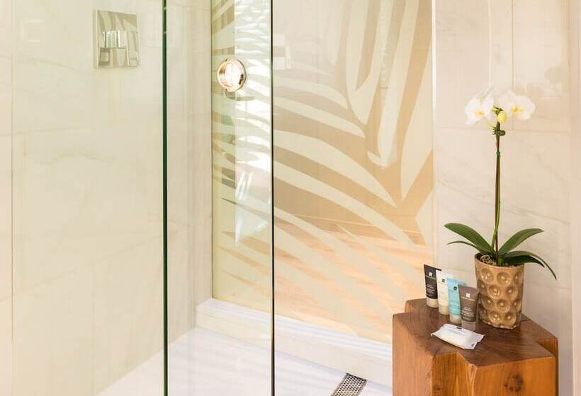 Quarto Superior, Lennox Miami Beach