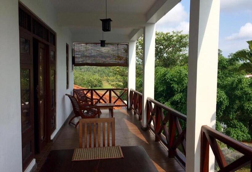 سوییت خانوادگی, Fort Edge Retreat