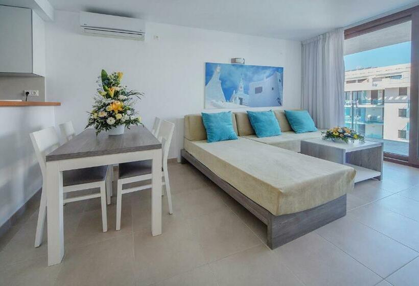 شقة دور أخير غرفتين نوم, Aparthotel Ferrer Skyline
