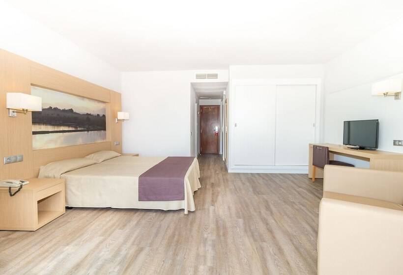 חדר משפחתי, Eix Lagotel Holiday Resort