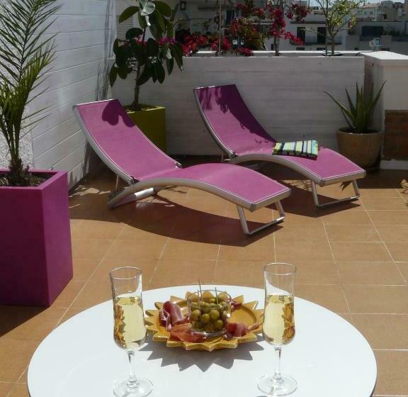 Quarto Estandar com Terraço, Alexandra Sitges