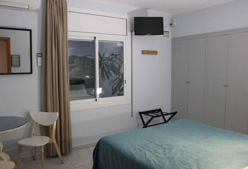 Quarto Economy, Alexandra Sitges