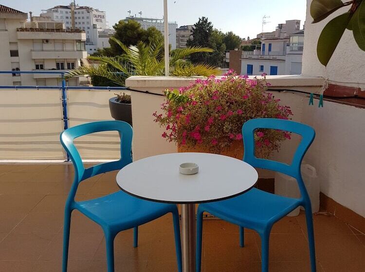 Quarto Estandar com Terraço, Alexandra Sitges
