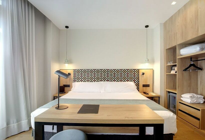 Superior Room with Terrace, Catalonia Excelsior