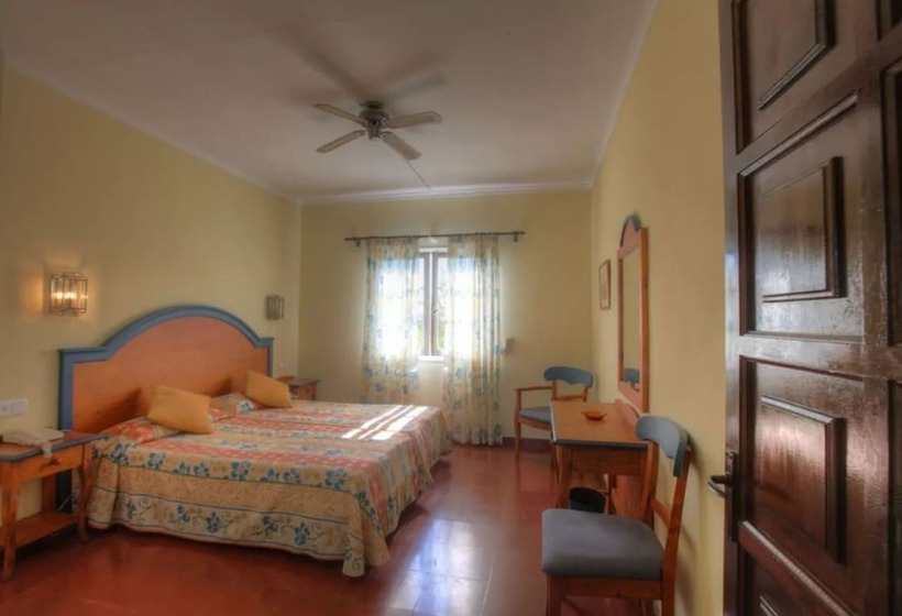 Quarto Familiar, Del Almirante