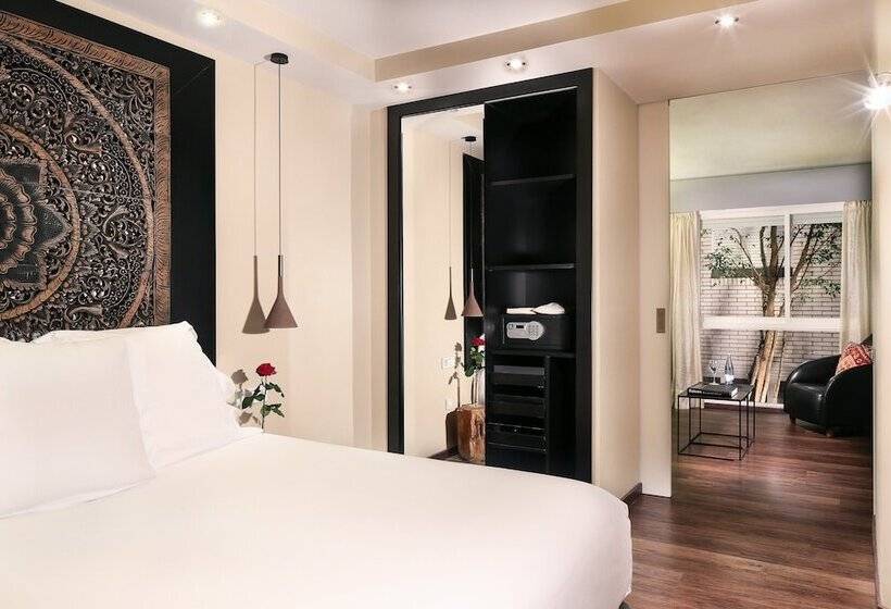 Полулюкс, Gran Derby Suites, A Small Luxury Hotel Of The World