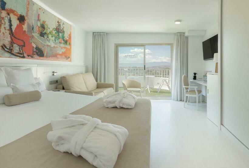 带阳台的高级房间, Villa Luz Design & Art