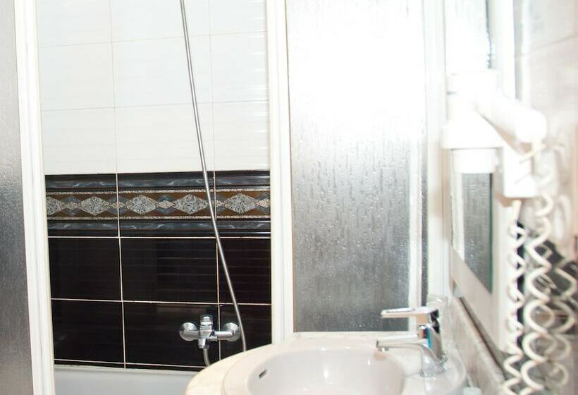 اتاق استاندارد, Nevasur