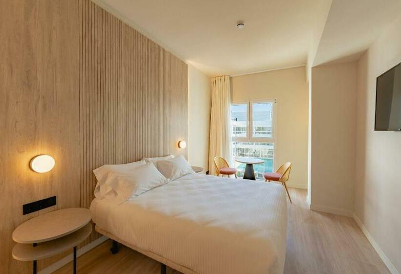 Habitación Estándar Vista Piscina, RH Silene Hotel & Spa 4* SUP