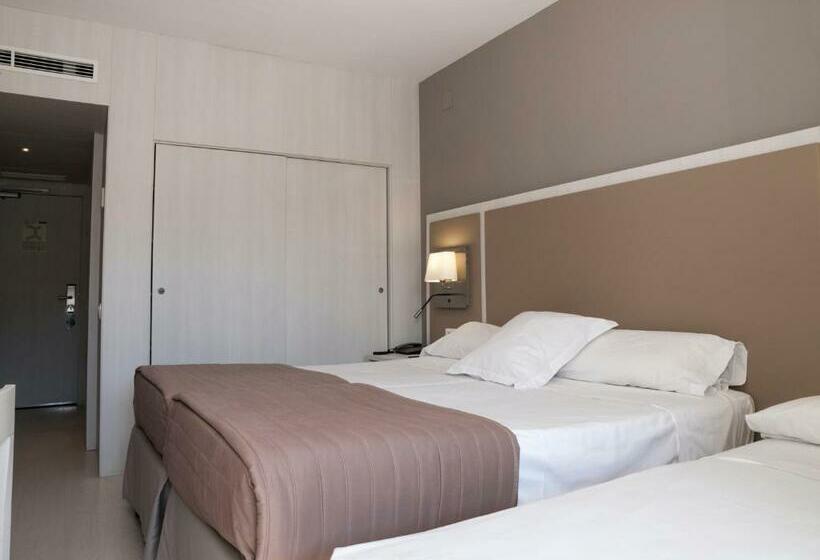 اتاق استاندارد با چشم‌انداز استخر, Estival Centurion Playa